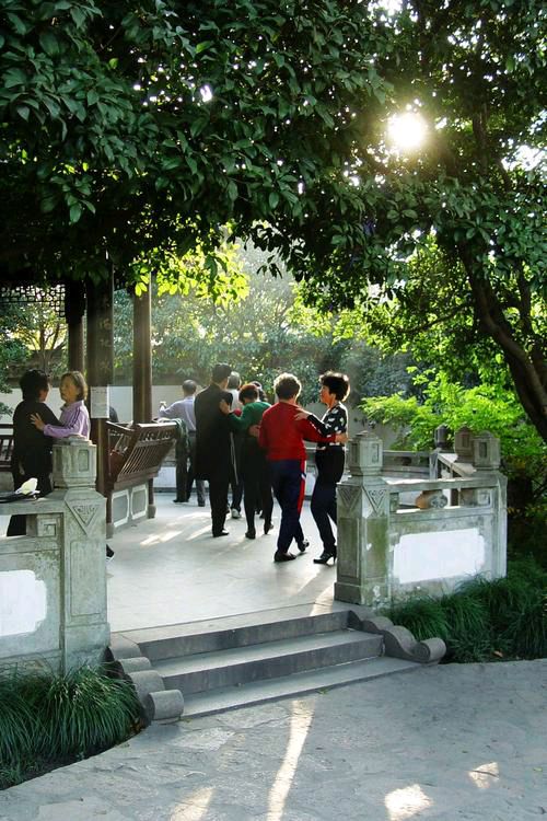 【新山东文学社】《在变老的路上》作者/李延庄子 主播/远方（图7）