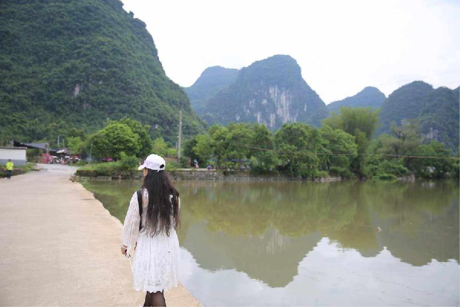 春游，登上西去的列车 :（组诗） 文∥徐志忠(辽宁)（图2）