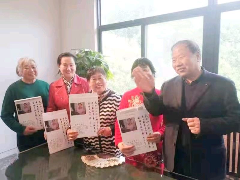 【师生情谊】魏振中：七律•与阔别四十七年的学生太华聚会随感（新韵）北京头条•西安头条•都市头条发布！（图5）