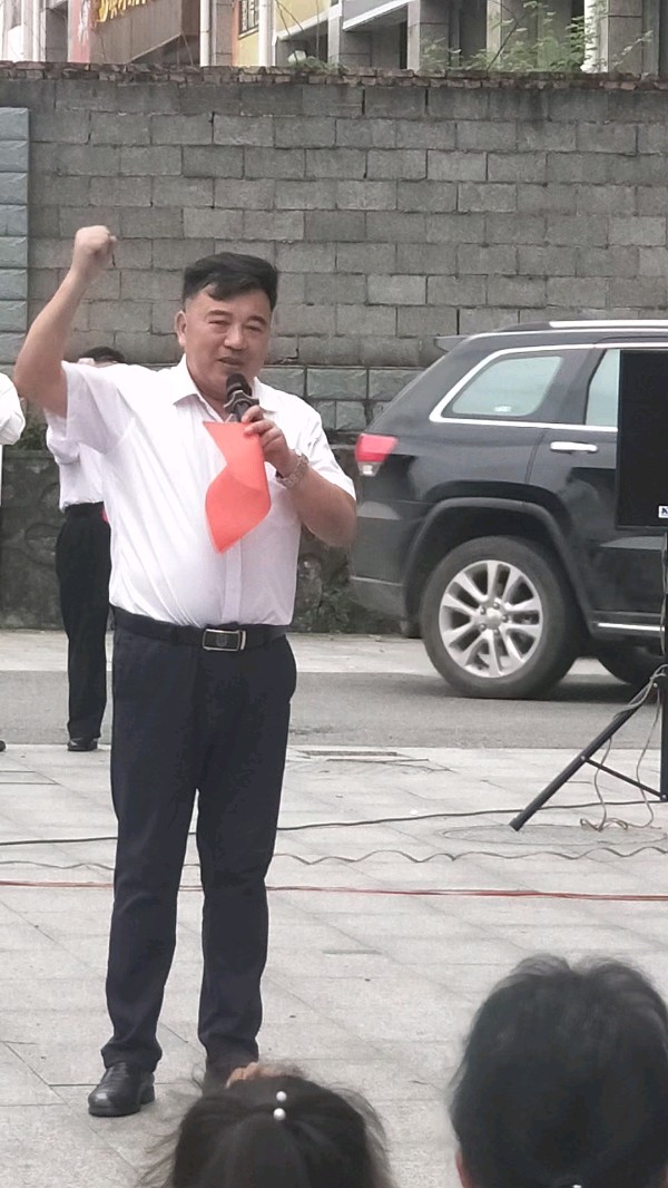 当五月来临 词 / 宏翔（湖南）【冰心文化传媒】主编 冰心（图3）