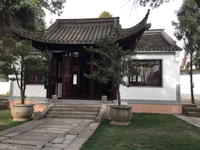《陋室铭》作者:憨豆【主播:长弓雅士】【桃源国际诗歌集团】用声音传递温暖以诵读致敬人生♬（图6）