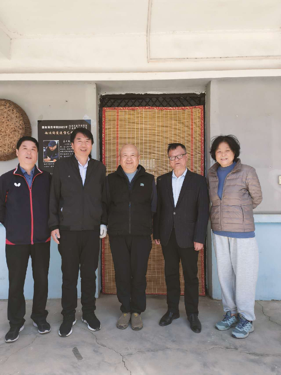 参观汪锋同志故居 发扬革命老区精神(图3)