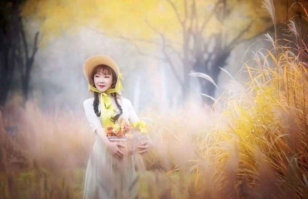 《五月的阳光》作者:碑林路人‖合诵:心飞扬12位金牌主播【采菊文苑美文美诵】总7105期（图4）