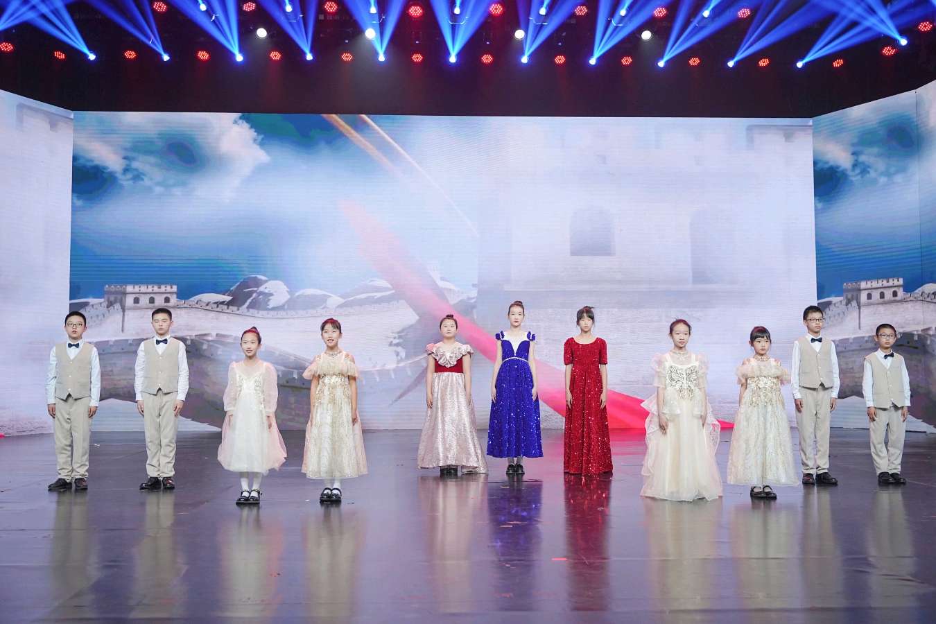 首都少儿朗诵艺术团‖【我的南方和北方】合诵/首都少儿朗诵艺术团朗诵 指导老师/佳音（图4）