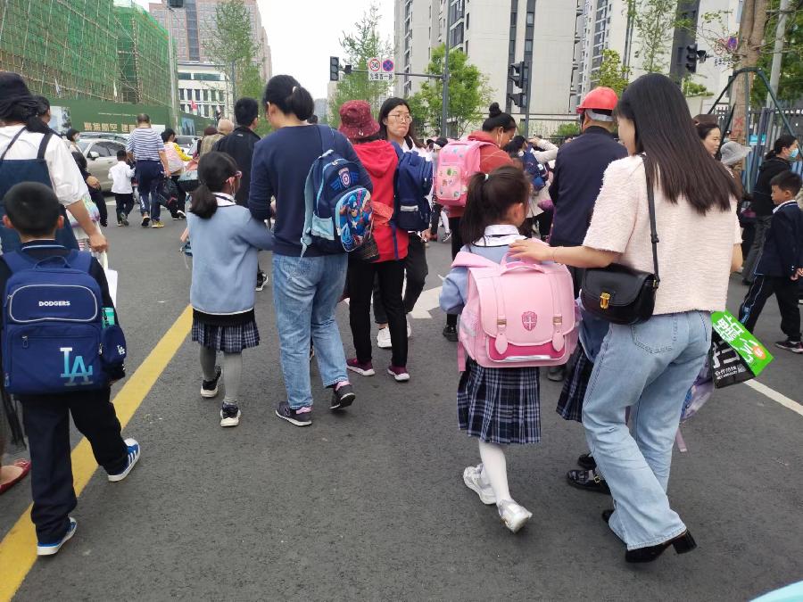 小学校门前众生相‖巴彦诗协诗词联卷【520】（图4）