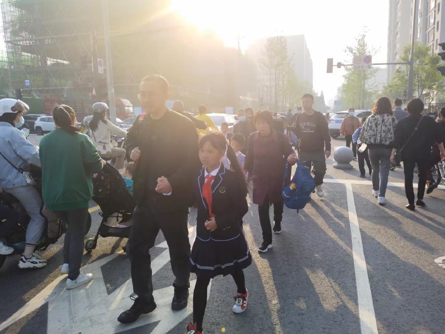 小学校门前众生相‖巴彦诗协诗词联卷【520】（图8）