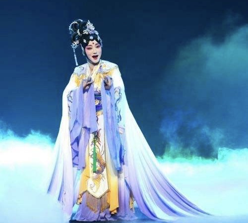 【新诗大观】青衣||文/毕飞宇||诵/天依(图2)
