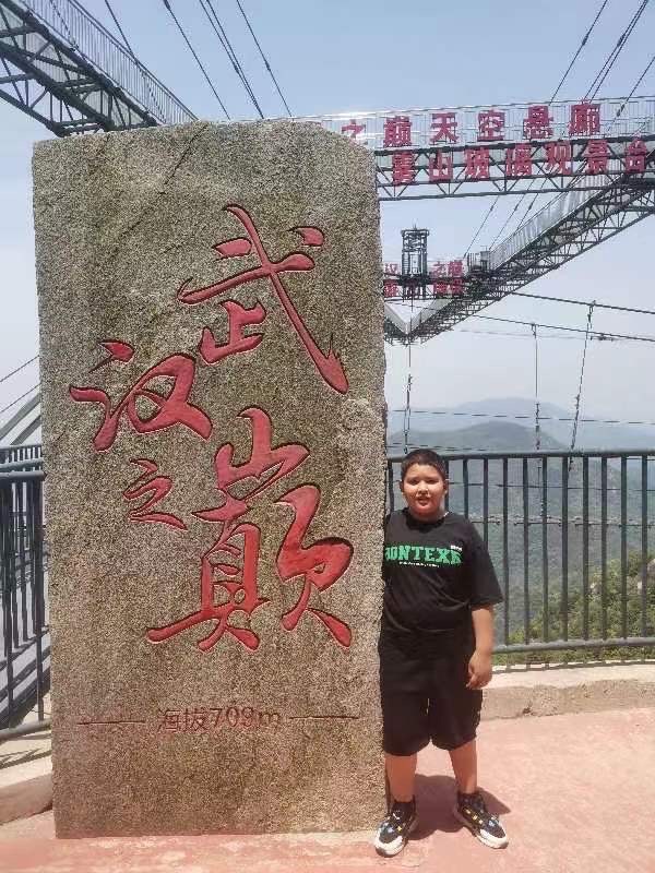 武汉之巅,作者:周智敏(图2)