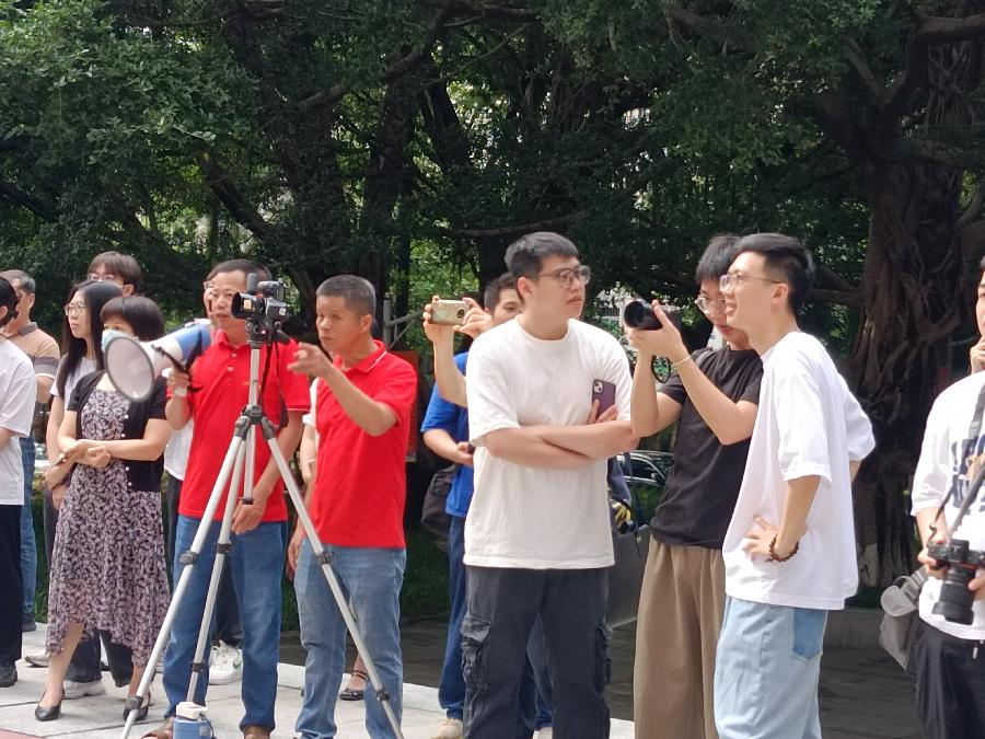 青春,没有理由停歇文/青莲雨润(图3)