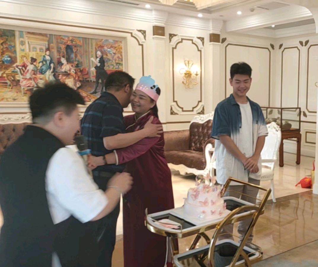 作者:唐美平《唐江丽会长生日快乐!》4530期【新京都文艺】(图3)