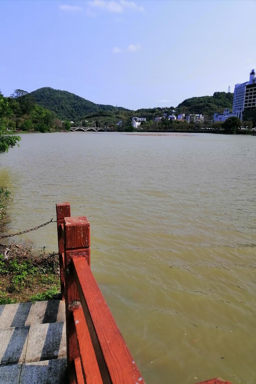 七律 江水别（三首）文／江冲