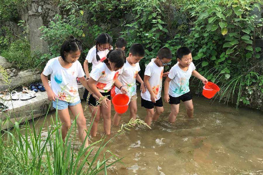 五绝·忆童年（外一首）文/李长春（辽阳）