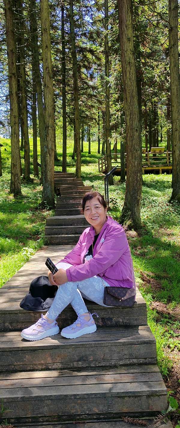 【旅游天地•重庆武隆】诗词二首：七律•观赏仙女山大草原*词：游仙女山草原*作者：张富贵＿北京头条发！（图28）