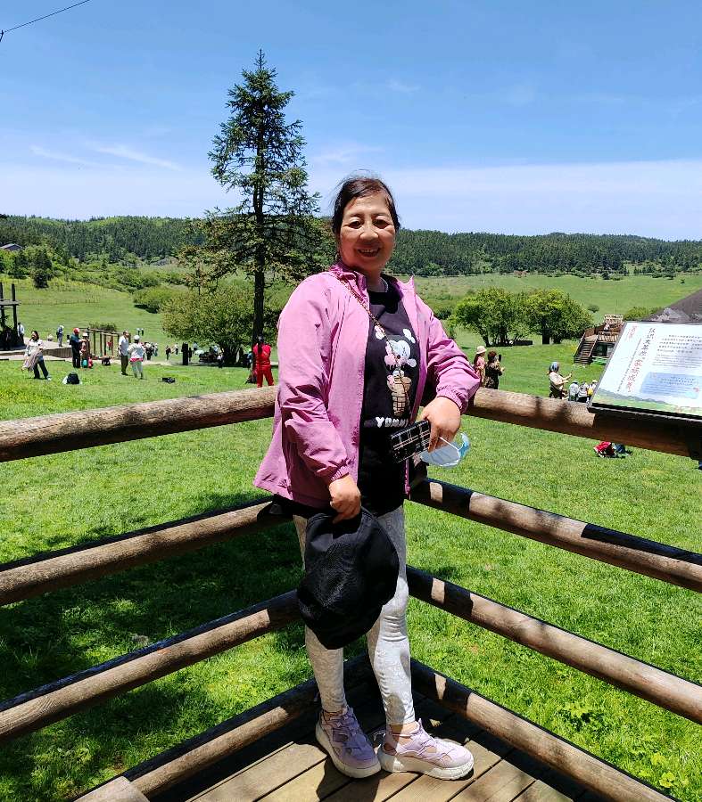 【旅游天地•重庆武隆】诗词二首：七律•观赏仙女山大草原*词：游仙女山草原*作者：张富贵＿北京头条发！（图37）