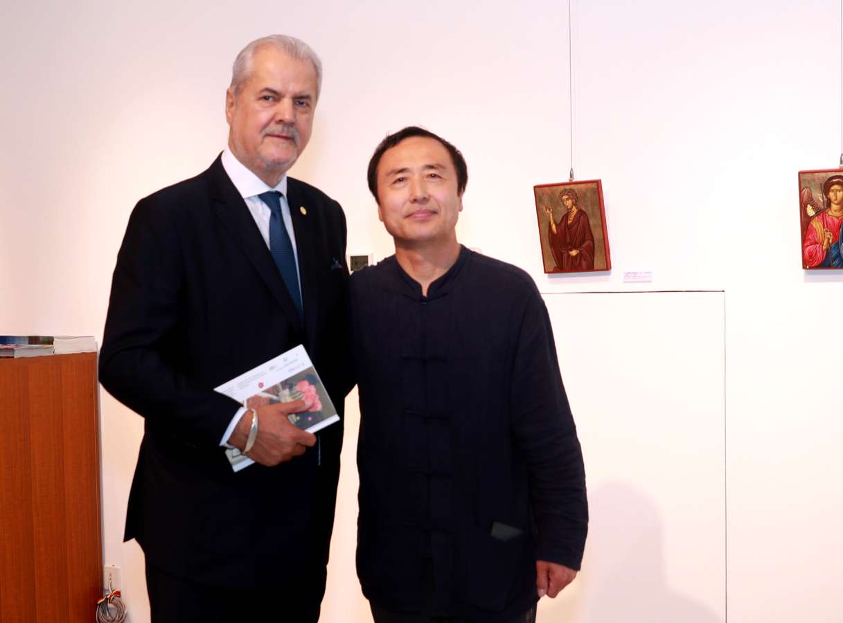 文物鉴定专家雷明老师应邀参加“尼古拉斯•蒂杜莱斯库－全球外交的巨人”图书发布会