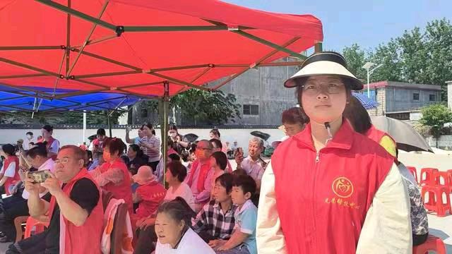 【中国🇨🇳新闻诗文网】情暖六一、与爱同行、界首市志愿团队开展“六一”志愿服务活动（图4）