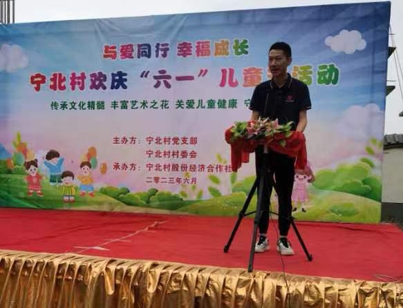 偃师区老年书画家协会送文化之八 走进翟镇宁北 助力“与爱同行 幸福成长 ” 庆六一活动（图5）