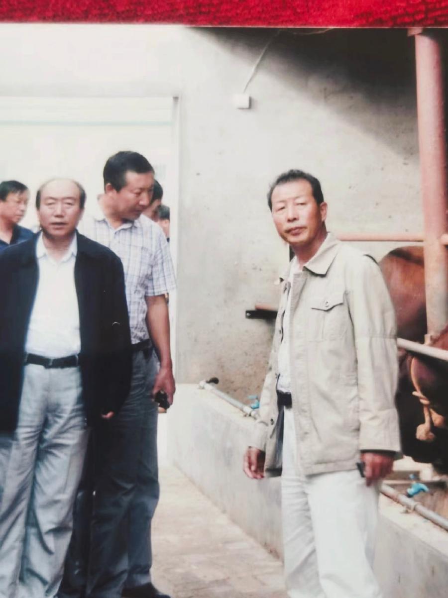 西郊赏荷有赠运义书记‖巴彦诗协诗词卷(图4)