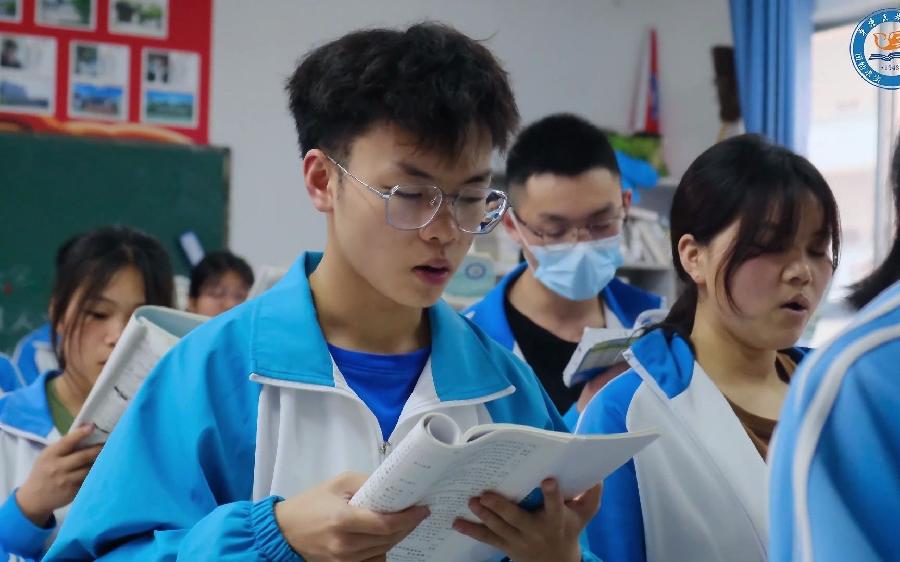 故事的力量——2023年新课标Ⅰ卷同题作文例文 文/魏纯明(图3)