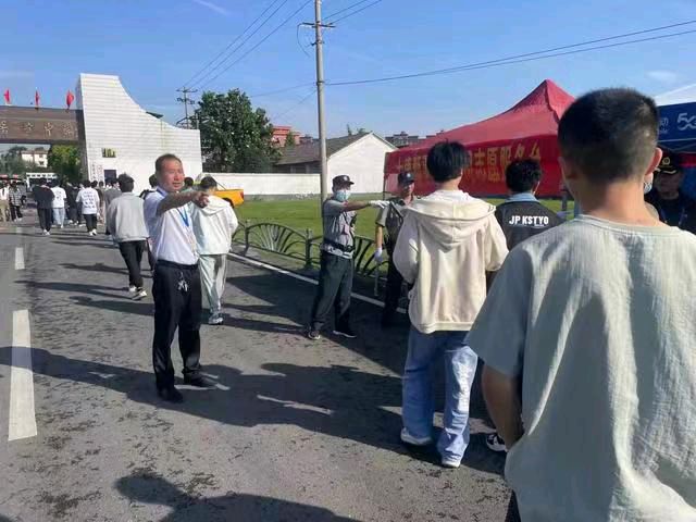【中国新闻诗文网】护航高考,界首市大唐顺平保安服务公司在行动(图7)