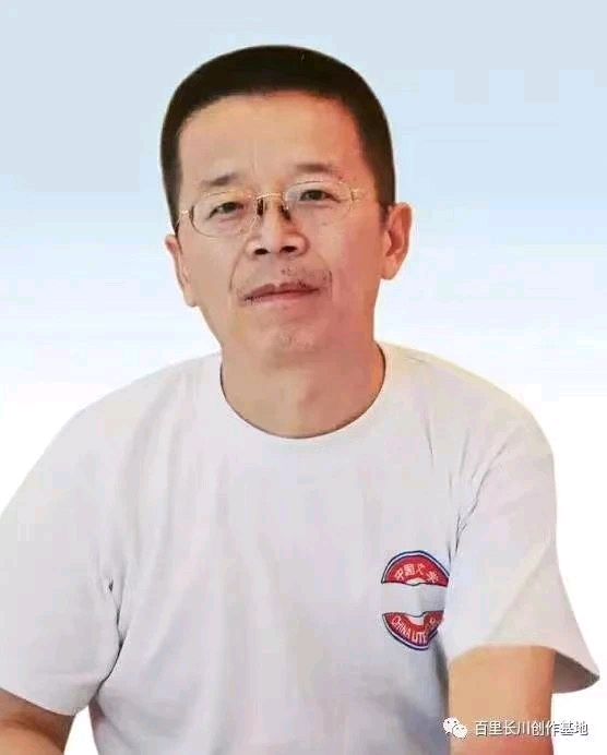 侯荣臻新作：《忆屈原》著名诗人、评论家王立世倾情评论/诵向薇（图4）