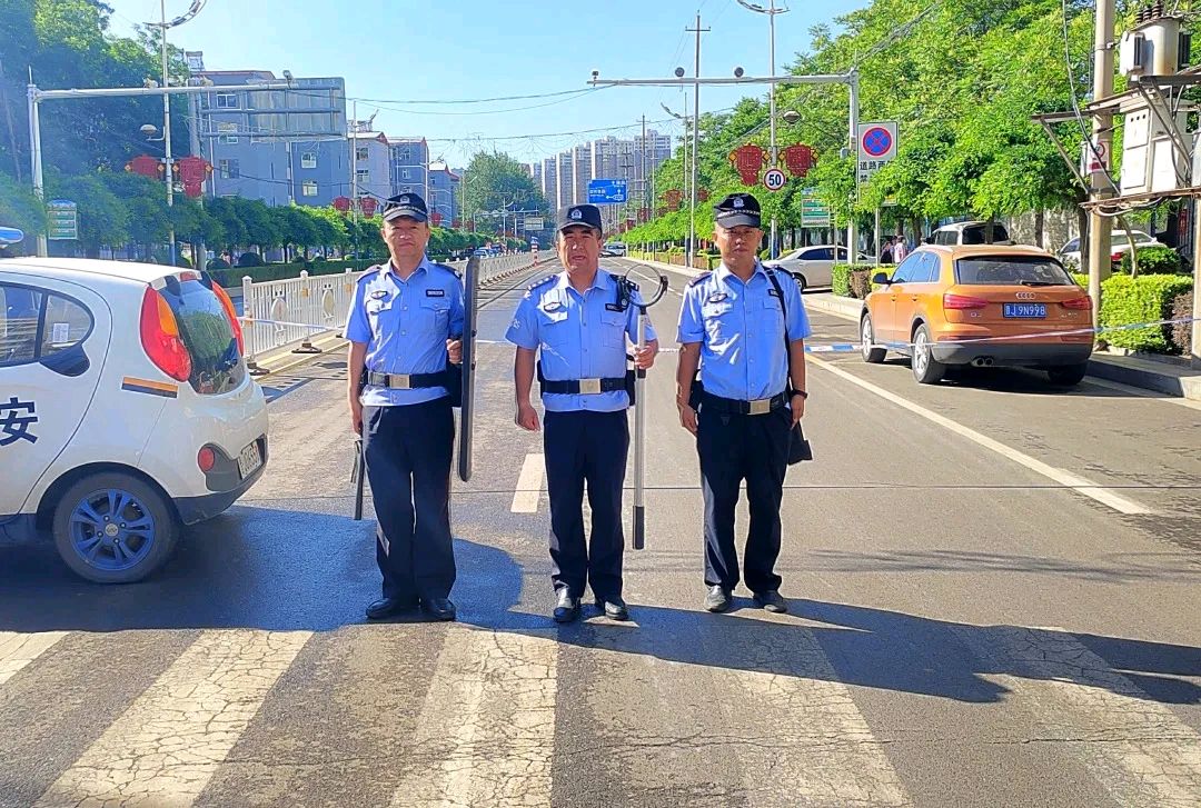 【护航高考】中阳公安圆满完成2023年高考安保任务(图5)