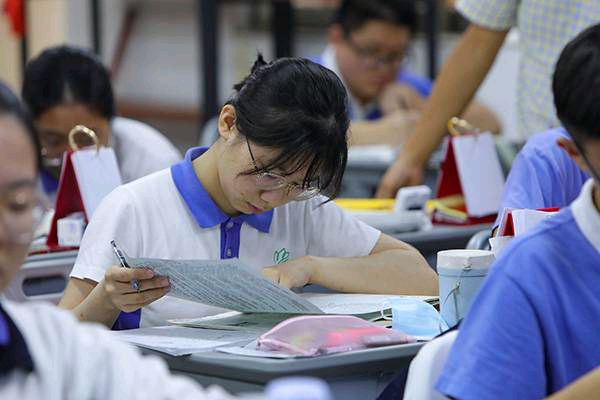 请欣赏实力派诗人:李桂兰老师佳作(藏头诗)《祝高考学子金榜题名》（图5）