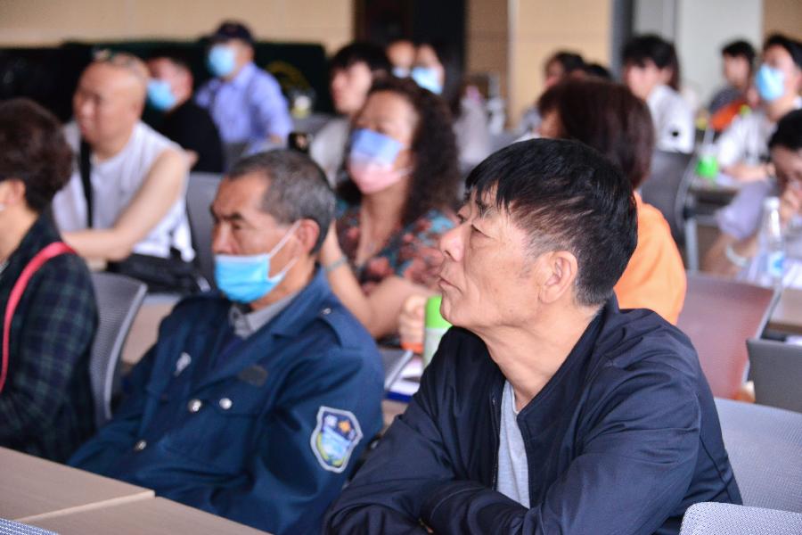 盘龙区东华街道:老山精神进党校 国防教育进社区(图5)