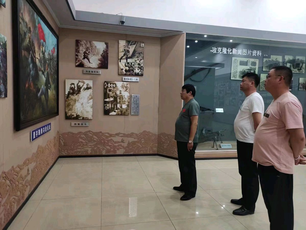 红色文化形象大使高建国与红色文化志愿者来董存瑞纪念馆参观学习(图5)
