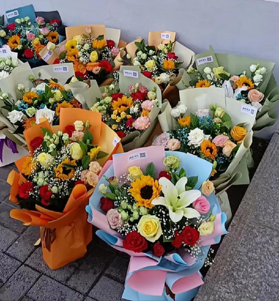 【你是昆仑山上的雪莲花】作者:乡歌‖主播:禾子 旭洋‖音频合成:梦锁清秋【采菊文苑】总7230期(图6)