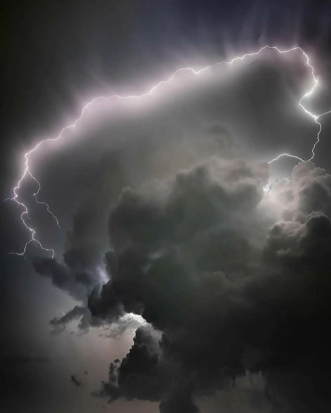 七言诗 夜雨跳珠／任建民