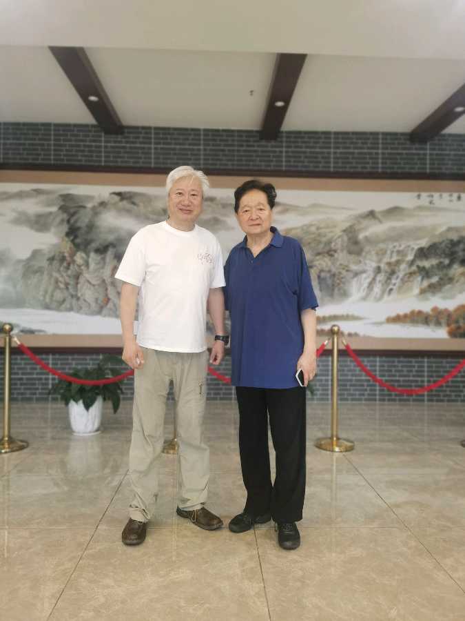 【先声夺人】吉狄马加《谁也不能高过你的头颅 ——献给屈原》(杨建朗诵)(图20)