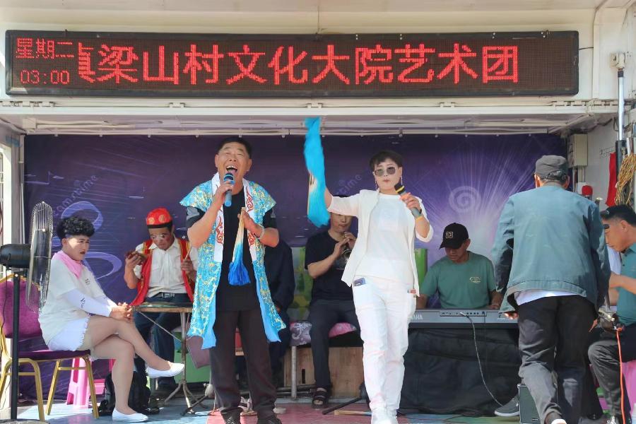 吉林省公主岭市梁山村文化大院：二人转唱起来 农民乐开怀（图2）