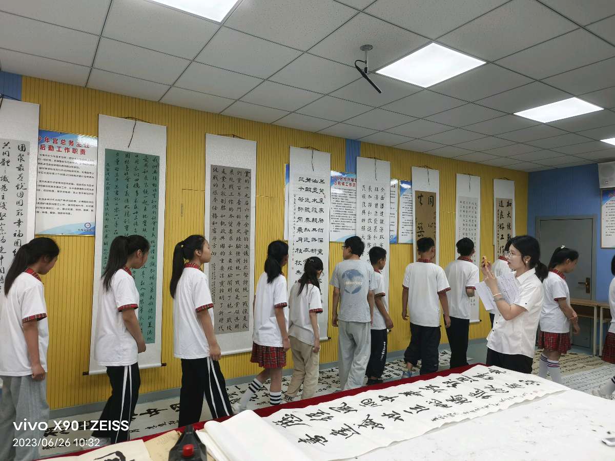 盐湖区金井乡庆“七一”书法展暨书法进校园活动(图5)