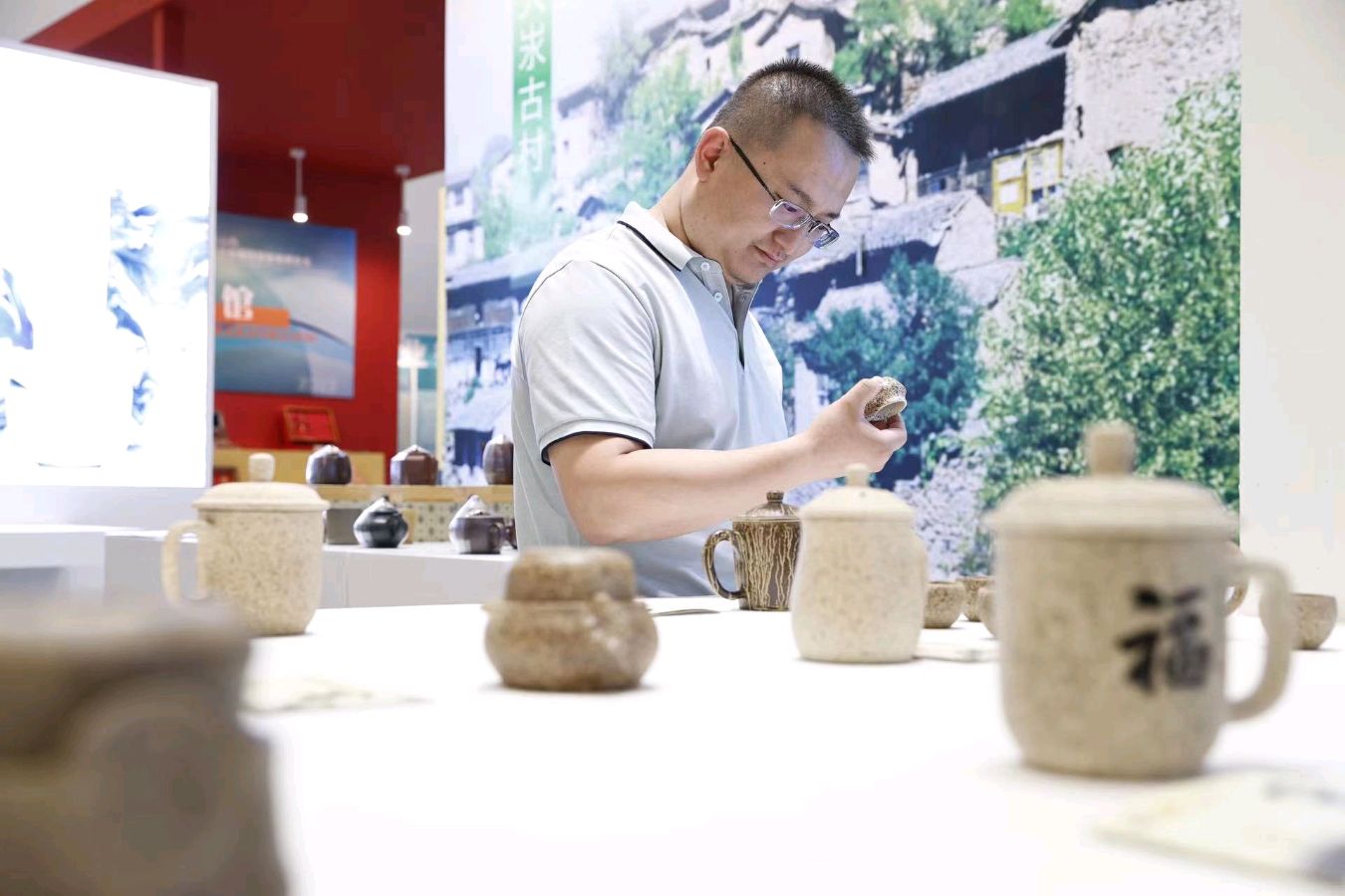 山西首届特色专业镇投资贸易博览会在大同市美术馆开幕(图3)