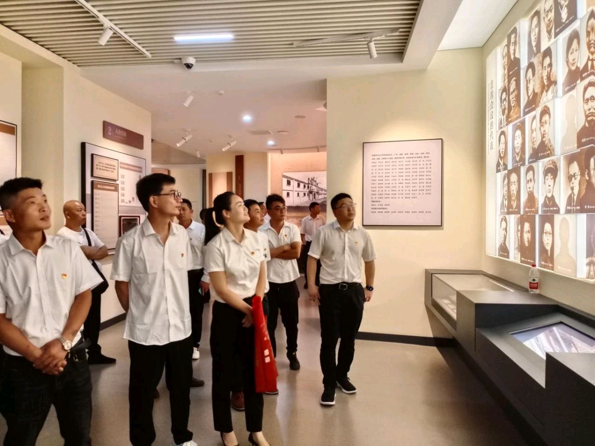 湖北民本集团：赓续红色精神 点燃奋战激情
