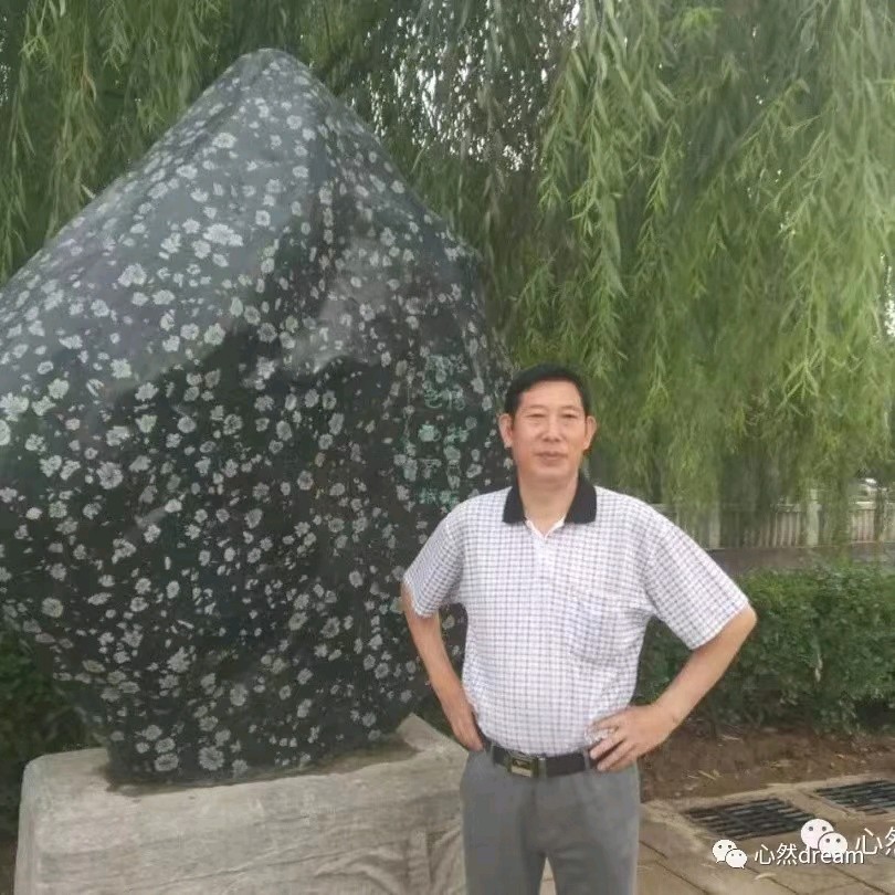 《菊》——文/仁中乾坤——【世界汉诗】征稿——都市头条(图3)
