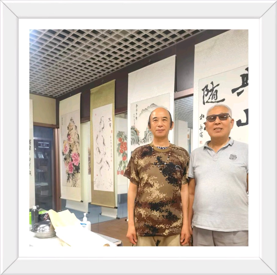 《太古城》 田佳明执笔 一今日亚洲咖啡油画馆藏品珍邮册2023.7.1《赞》粉（图2）
