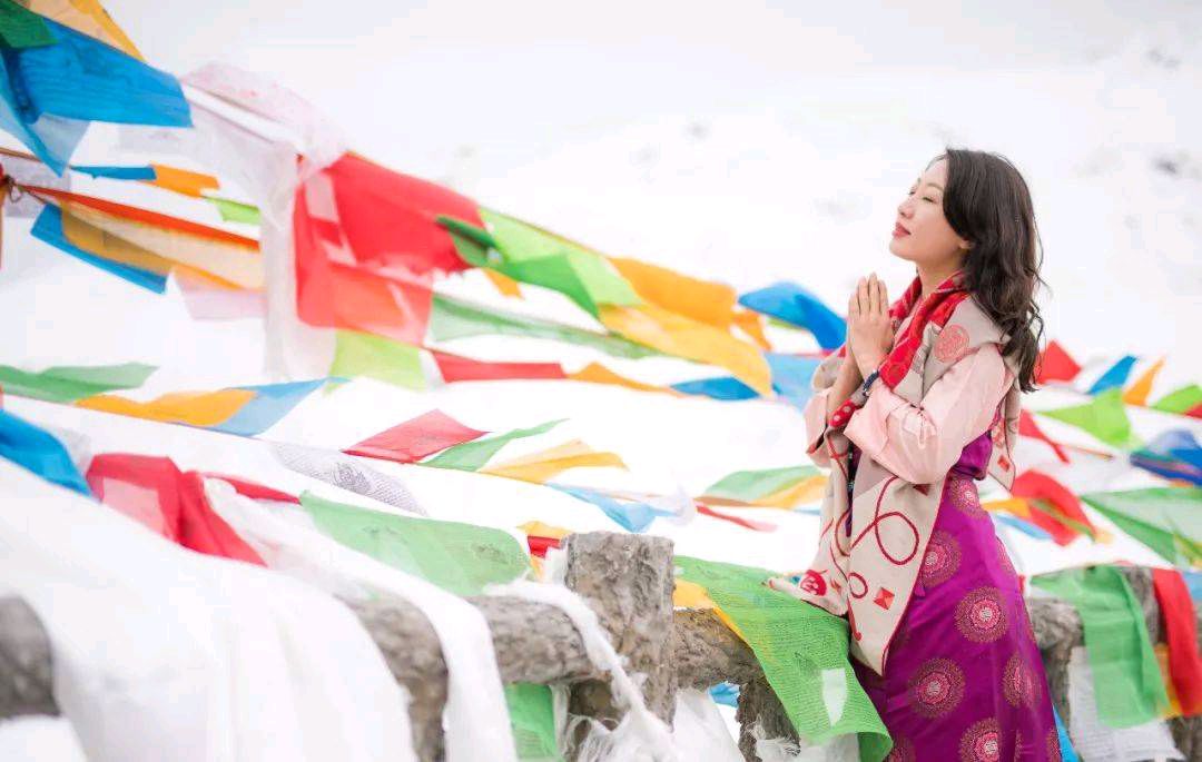 【新山东文学社】《七月，有一朵思念》作者/苗雅芝（瑞雪 ） 主播/清风（图6）