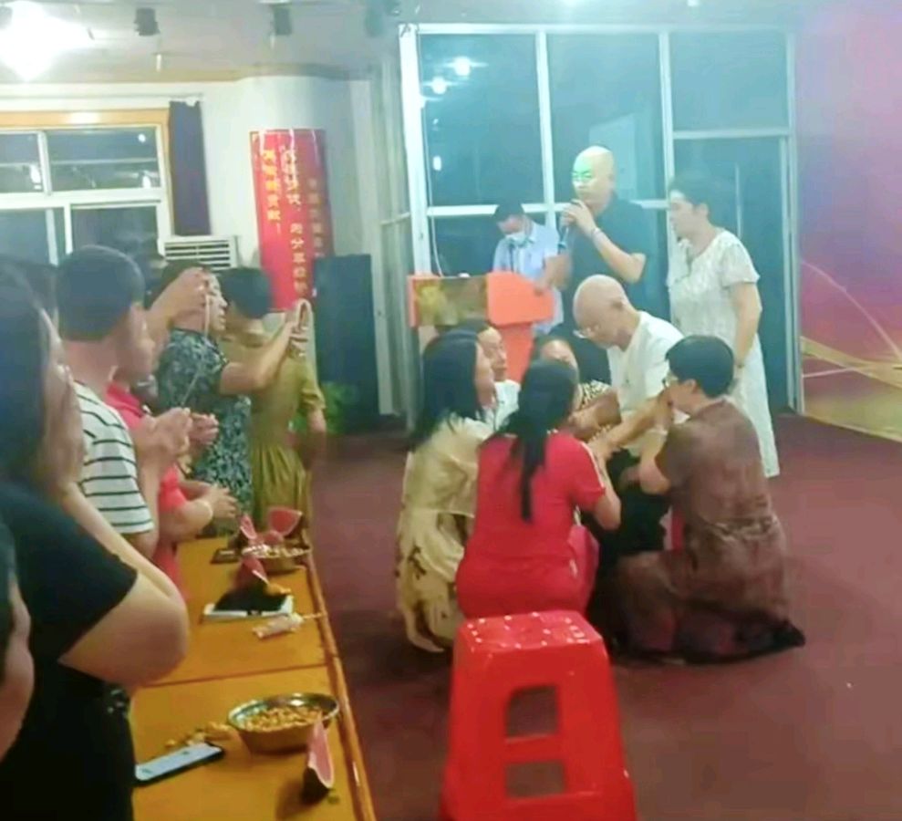 欲开璀璨牡丹花 依托互生向前行（图3）