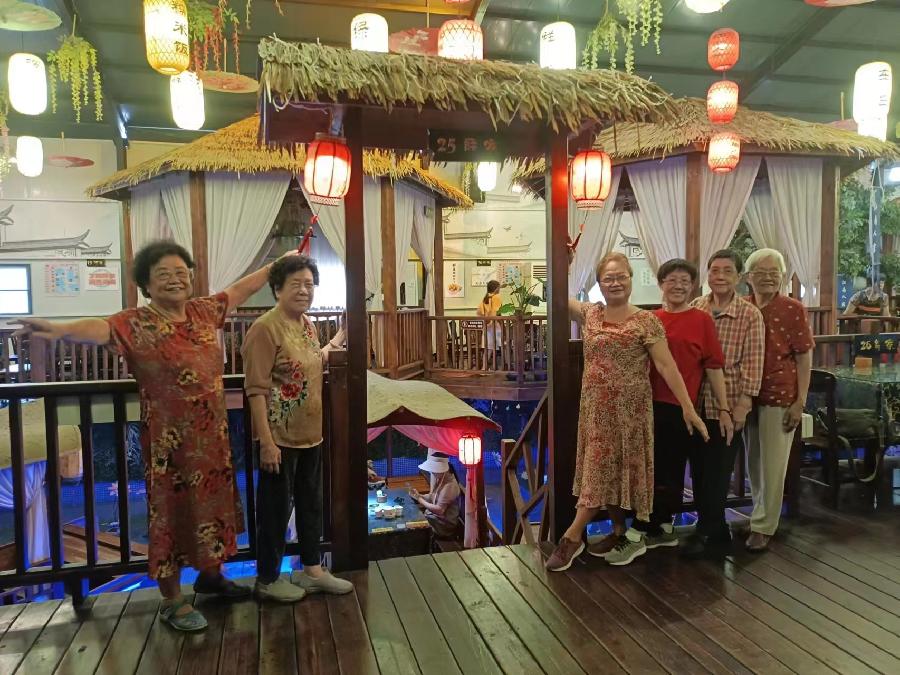 三元七绝诗.金中百年献诗(二首)文/詹成(图7)