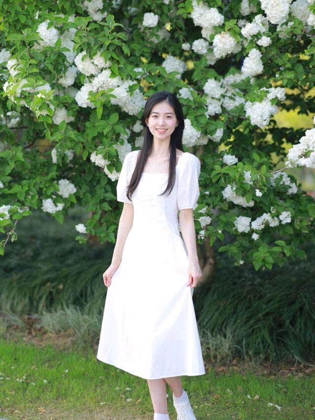 【新山东文学社】《看颜色，识女人》作者/书乐 主播/苏宁（图4）