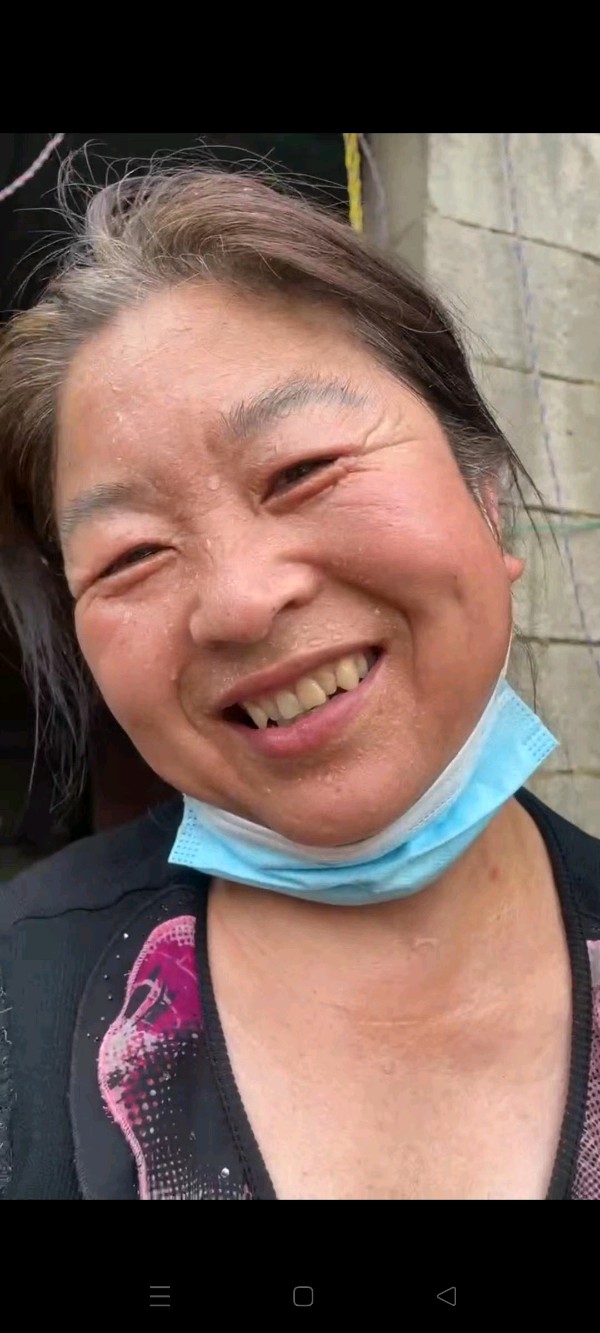 曹绍民的《劳动雨》