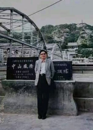 沉痛悼念万帮炎先生天门头条(图12)