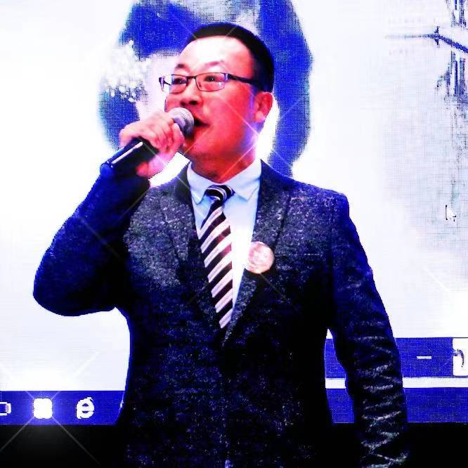 静月晴美倾情演绎抒情女高音潘幽燕教授的精品佳作｜我愿是夏季里的一朵苘｜海外头条（图8）