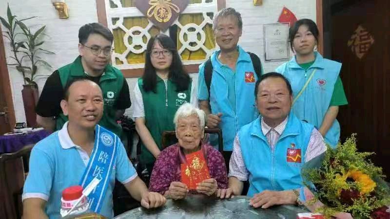志愿展风彩 关爱老年人(图6)