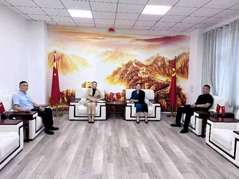 3.15维权打假办《丑小鸭文学》与国安产业发展集团战略联盟(图2)