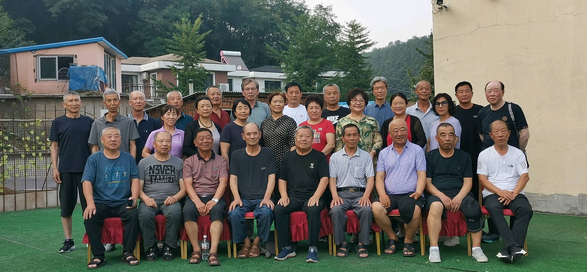 【中国长江文学社】《八一五班毕业四十年抒怀》作者战文山/诵读秀丽/制作宋梅【第6084期】（图3）