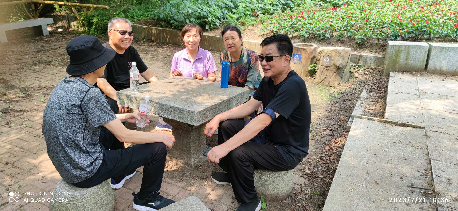 【中国长江文学社】《八一五班毕业四十年抒怀》作者战文山/诵读秀丽/制作宋梅【第6084期】（图6）
