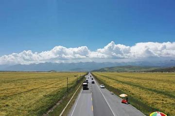 《人在旅程》作者:一片秋叶‖主播:园园【中国现代诗歌文化传媒】徜徉诗的海洋，聆听天籁之声♬（图6）